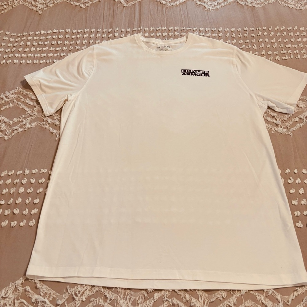 Men's Under Armour Tee Size XL